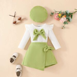 بدلة تلات قطع لون فستكي(سنة ونص الي5سنين)