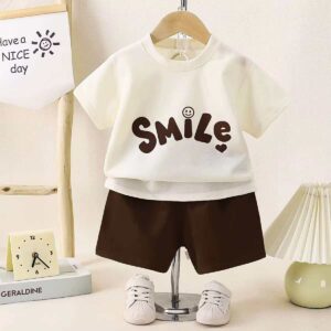 بدلة smile(ابيض) 1سنة الى 8 سنوات